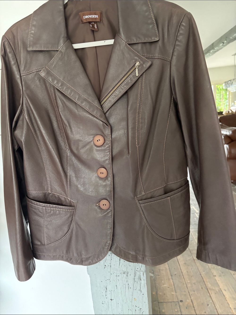 Danier Chocolate Brown Leather Button Jacket - Picture 2 of 6
